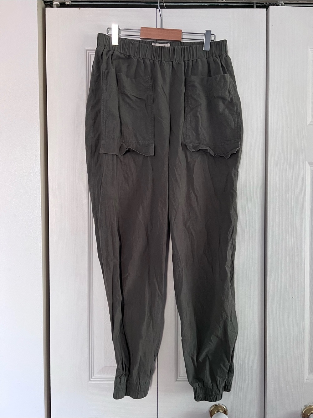 3/$80🌈 — Eve Gravel 100% Cotton Cargo Jogger Pants- size M